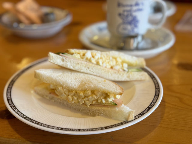☕ Riverside Comfort at Komeda’s Coffee, Nakatsu