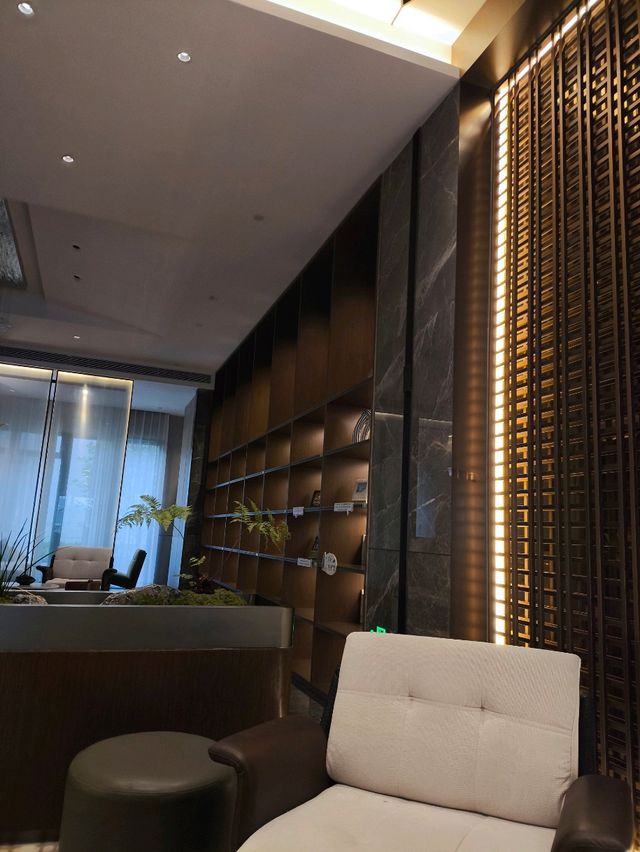 A Stylish & Comfortable Stay at Atour Hotel Changzhou – Highly Recommended!