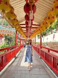 Inside Malaysia’s Largest Buddhist Temple – Kek Lok Si, Penang