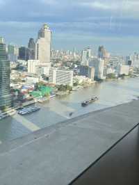Millennium Hilton Bangkok โรงแรมในกรุงเทพ