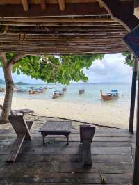 ปล่อยใจชิวที่หลีเป๊ะ ที่ Cast away resort