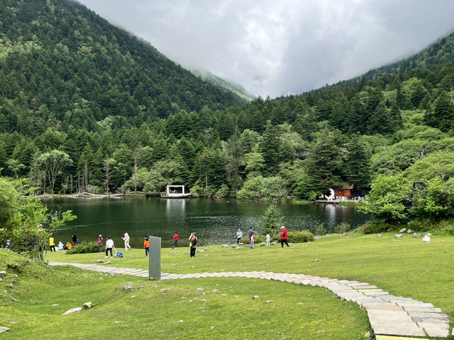  🌈 Qisehai (Seven-Color Lake) at Kangding 🌈