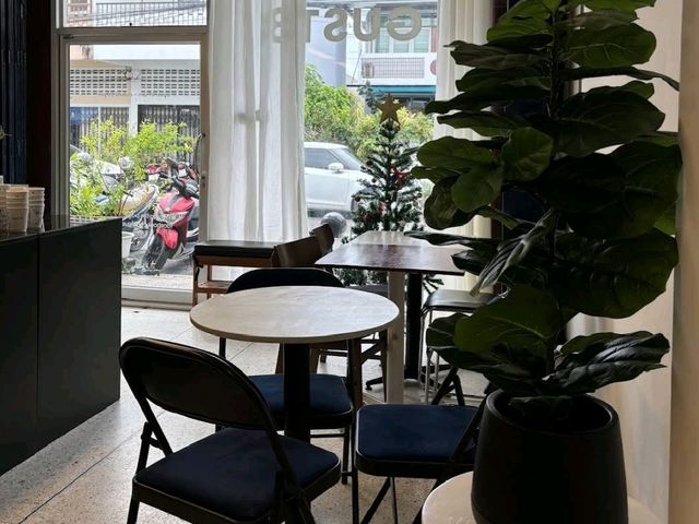 GUST8 คาเฟ่สงขลา