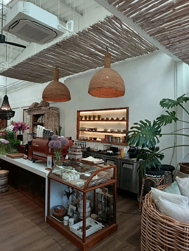   ร้าน​ Delicacy​ เขาหลัก