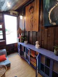 Loy La Yong, Bangkok’s Vintage Gem with a Twist