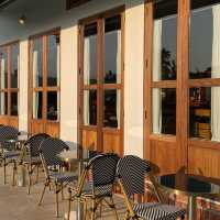 🖤 Teen Spirit. bar & bistro – บาร์คูล ๆ ใจกลางนคร