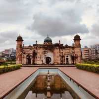 🏰✨ *Lalbagh Fort Dhaka’s Mughal Masterpiece* 🌿🌺