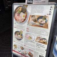 【日本・京都🇯🇵】鴨川沿いの人気店「らんたん」でラーメン＆チャーシュー丼を満喫✨