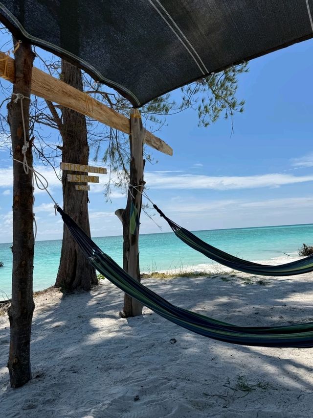 Mengalum Island: Sabah's Secluded Circle of Paradise Mengalum Island: Sabah's Secluded Circle of Paradise