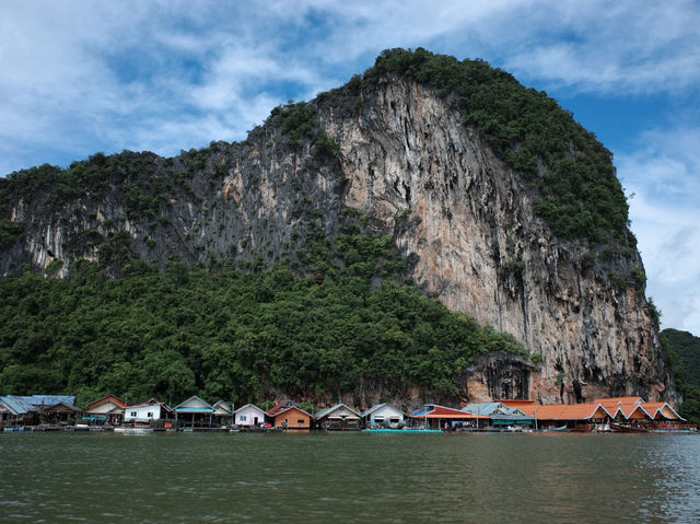 ไปนั่งเรือเที่ยวเกาะที่พังงากัน