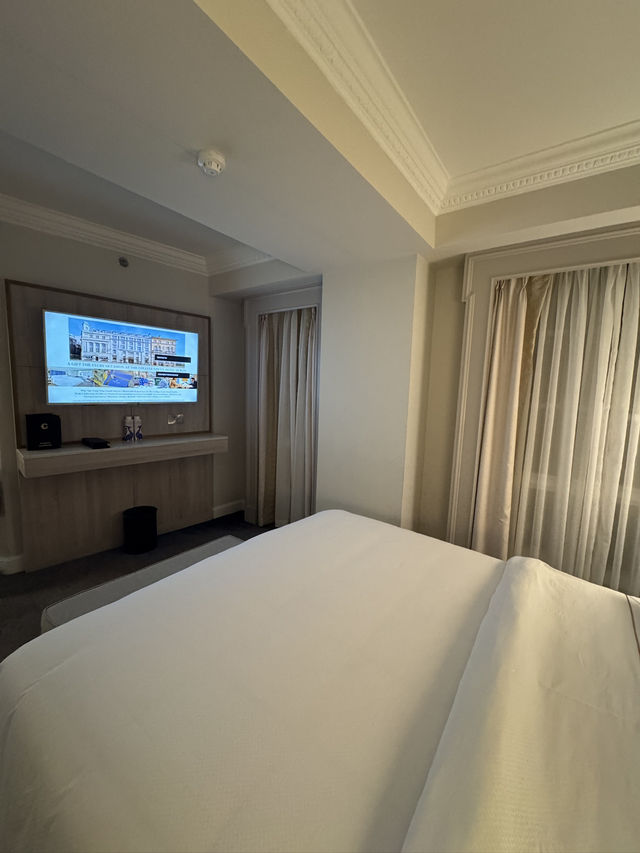 🏨 The College Green Hotel Dublin の魅力と周辺観光スポット３選