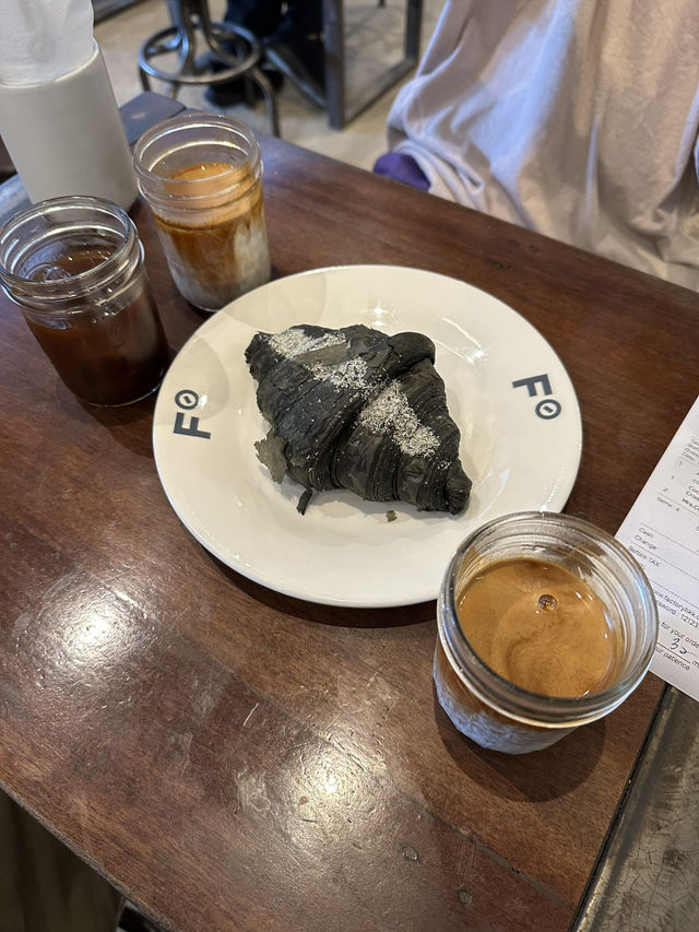 방콕의 인기 카페, 팩토리 커피 ☕ 