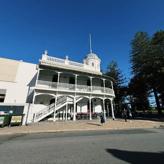 Strolling through Fremantle