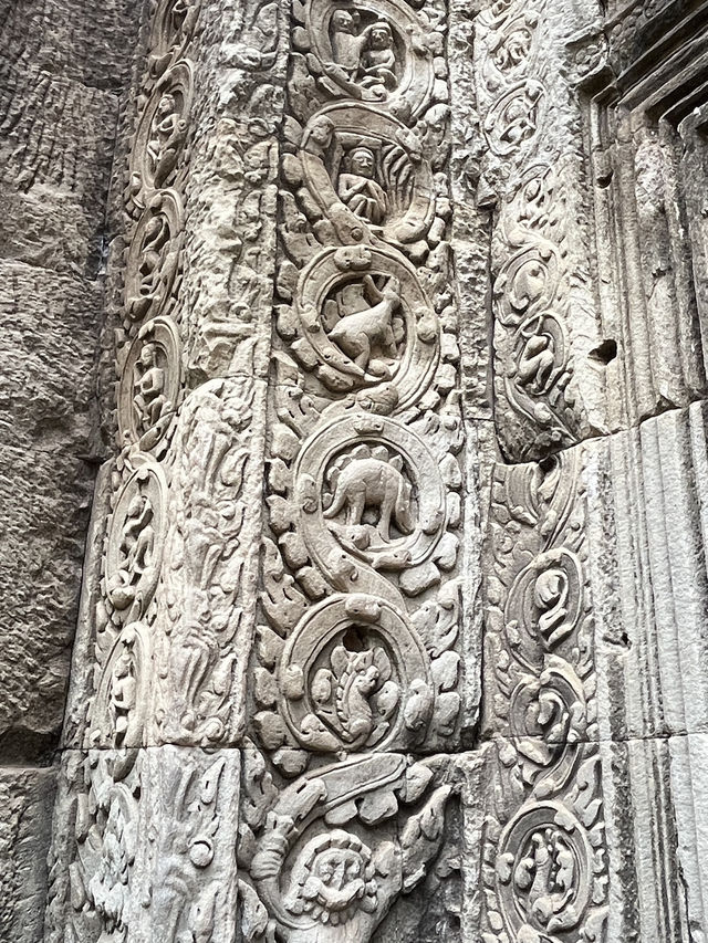 🇰🇭Cambodia's Stone Poetry: Where Gods Dance on Temple Walls! 🏛️