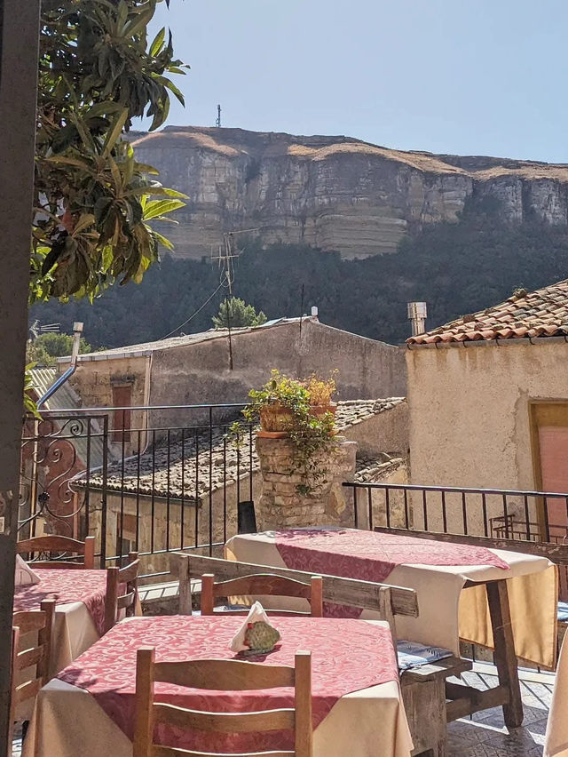 คอร์เลโอเน 🇮🇹