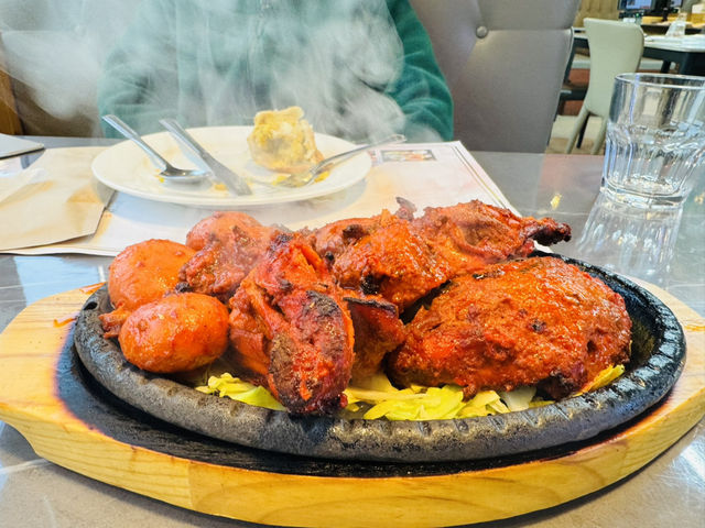 🍛 Where Curry Meets Comfort: Discover Naan Curry’s Indian Magic!