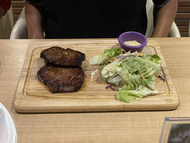 Feast in the Shadows - The Allure of Jekyll Cafe Feast in the Shadows - The Allure of Jekyll Cafe