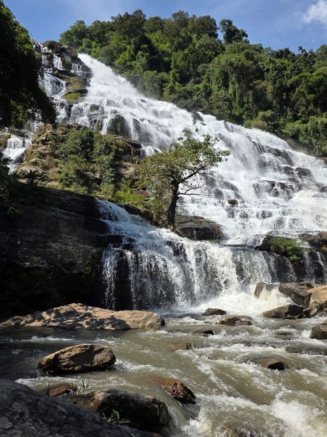 น้ำตกแม่ยะความยิ่งใหญ่ที่ต้องมาเห็นด้วยตา