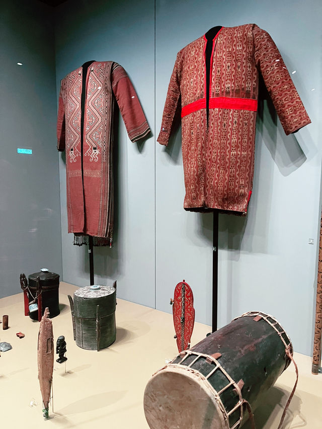 Echoes of Ancestral Life at the Longhouse Gallery Echoes of Ancestral Life at the Longhouse Gallery