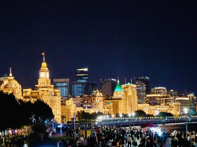 Shanghai: The Bund Nights Glow🌃 Shanghai: The Bund Nights Glow🌃