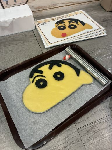 Crayon Shin-chan] Handmade Cookie or Pizza Experience. | Trip.com