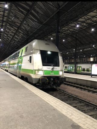 2017 Winter in Northern Europe | Riding a Finnish Train to Vaasa, Experiencing the Most Comfortable Family Car and a Baltic Sea Port Town.