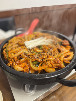 🔥 제주 연동 미송식탁 — 도청 앞 흑돼지 철판볶음과 칼국수 사리