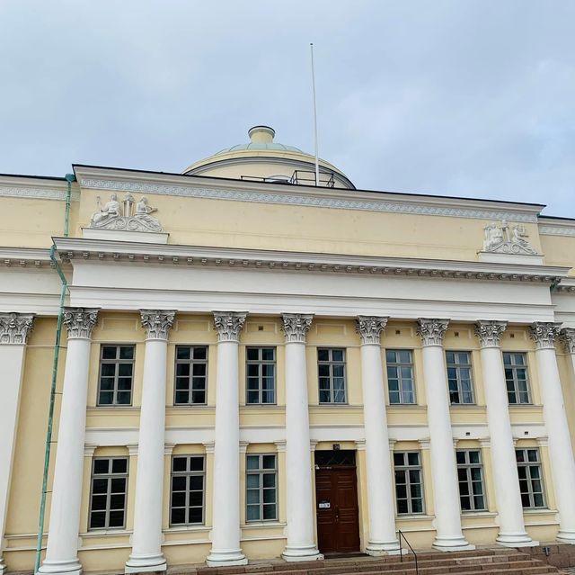 芬蘭🇫🇮景點-芬蘭國家圖書館