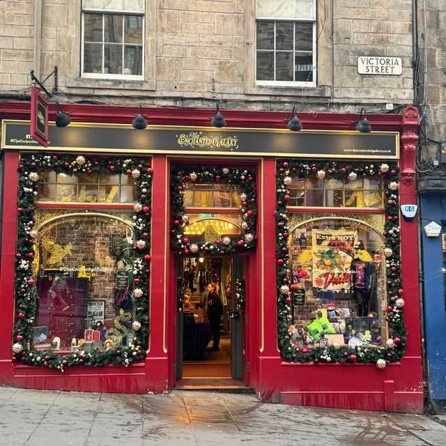 Explore the Magic of Edinburgh’s Diagon Alley