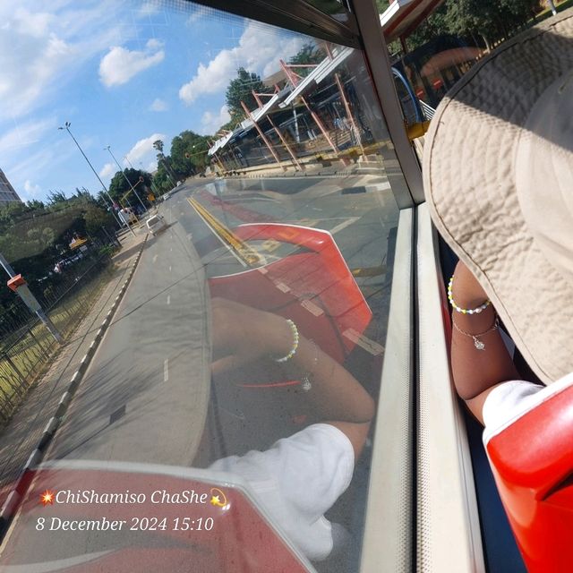 You want to get to know the city, font forget to use the big red bus!!! 