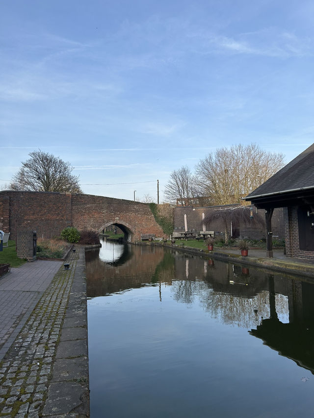 Coventry Canal: A Scenic Journey Through History