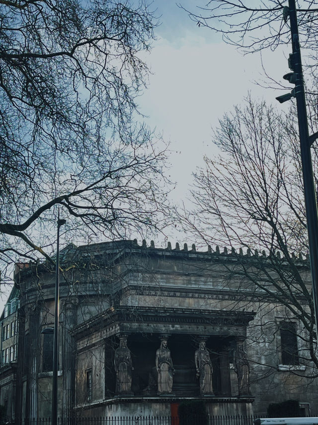 London Like a Local, Loved Like a Legend