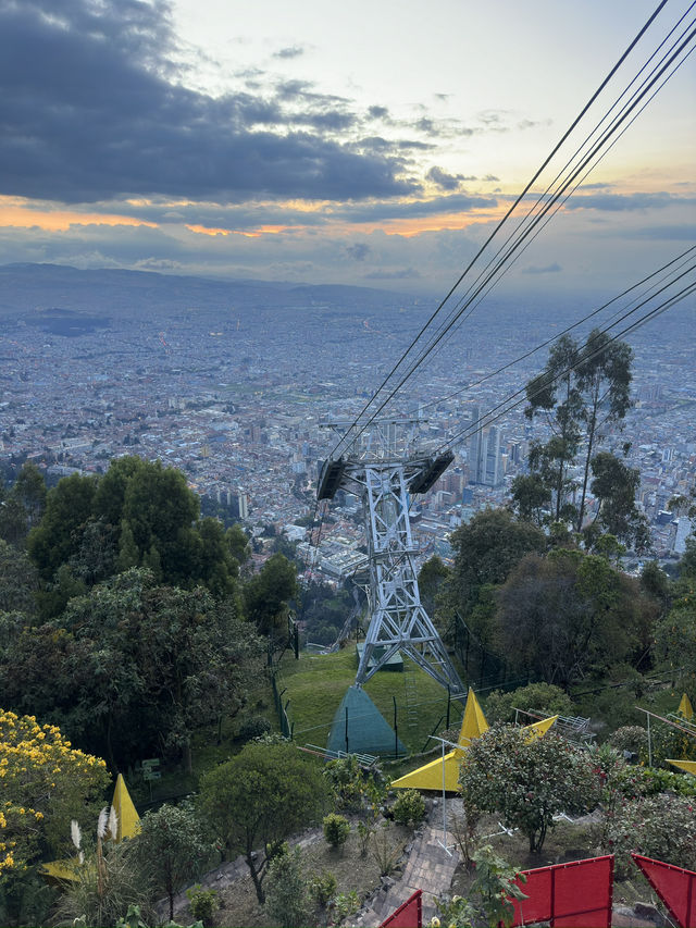 Riding the TransMiCable in Bogotá was such an eye-opening and memorable experience 🚡🇨🇴 