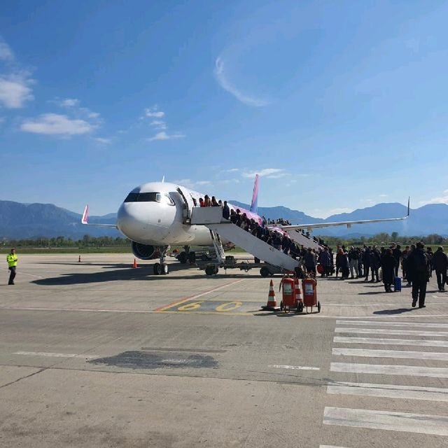 Low-Cost Traveling in Europe: Ryanair, Wizz Air, and easyJet Compared