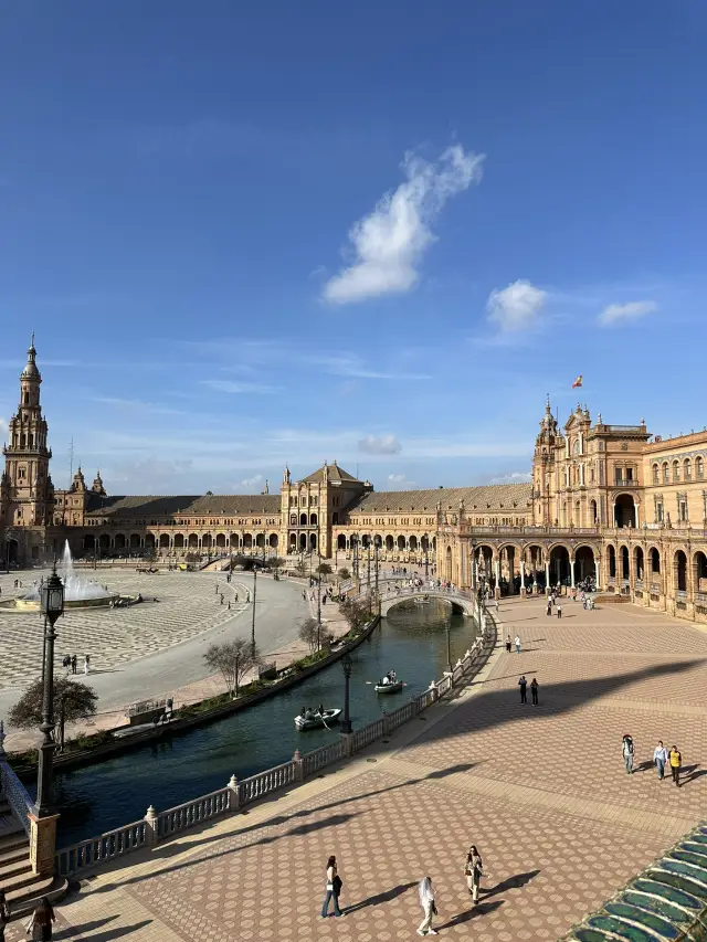 YOU CAN’T MISS THIS! MOST BEAUTIFUL LANDMARK IN SPAIN! 