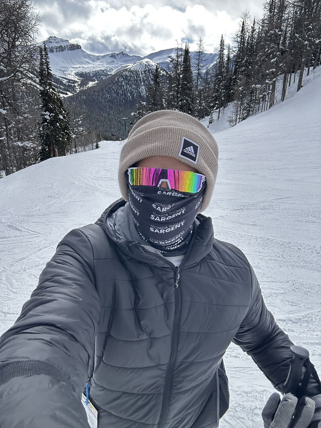 Save $100 when skiing in Canada 🇨🇦 