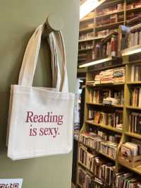 Podpisniye Izdaniya - one of Saint Petersburg's most beloved bookstores