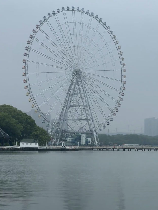 Wuxi: A Lakeside City of Beauty and Culture
