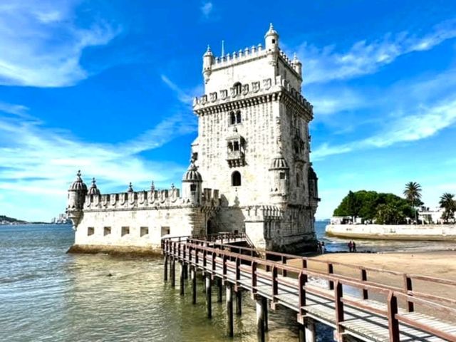 Lisbon, Portugal’s sun-kissed capital 😍🌞