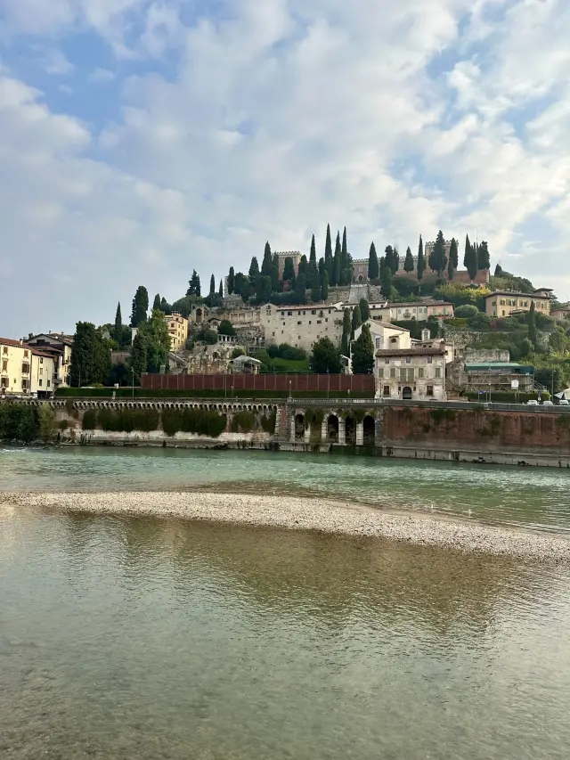 Verona Vibes: Love, Legends & Insta-Worthy Streets 🇮🇹✨