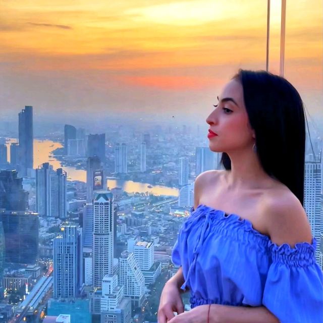 BEST VIEW OF THE TROPICAL SUNSET OF BANGKOK 