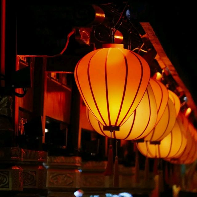 The Magic of Yuyuan Garden in Shanghai 🏯🧧✨