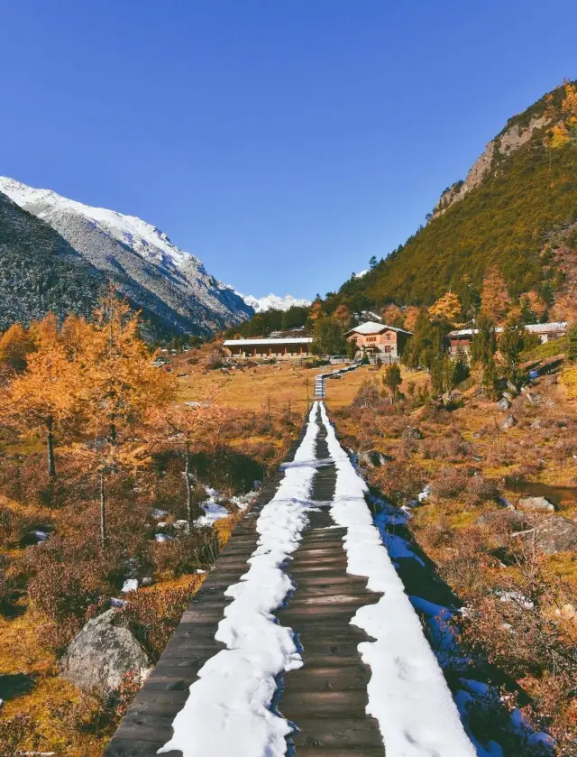 白馬雪山——輕裝徒步,尋找最美海子看最美雪山景！