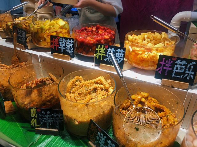 南強街｜昆明網紅夜市小吃打卡地