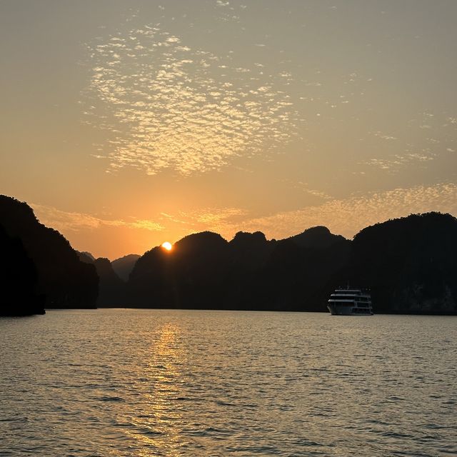 Lan Ha Bay Cruise by Sena Cruises