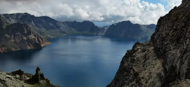 The northern slope of Changbai Mountain offers a view of Heaven Lake