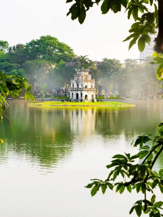 🌟 Hanoi's Hidden Gem: Chic Stays at The Chi 🌟