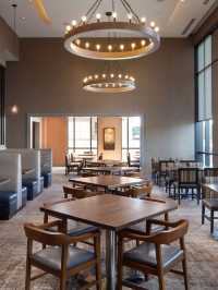 🌟 South Bend's Suite Spot: Hilton's Luxe & Locale 🏨✨