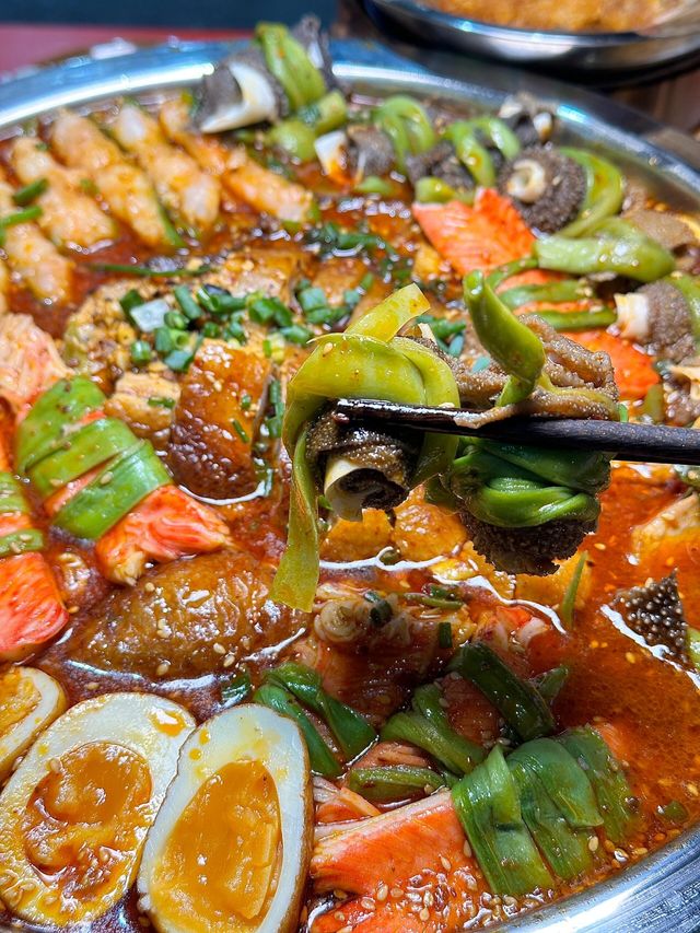 丹陽嘅!呢間新開嘅冒菜好好食啊啊啊啊!!丹陽吾悅新開嘅冒菜館!真係太香!浸滿湯汁嘅烤鴨皮韌勁十足。