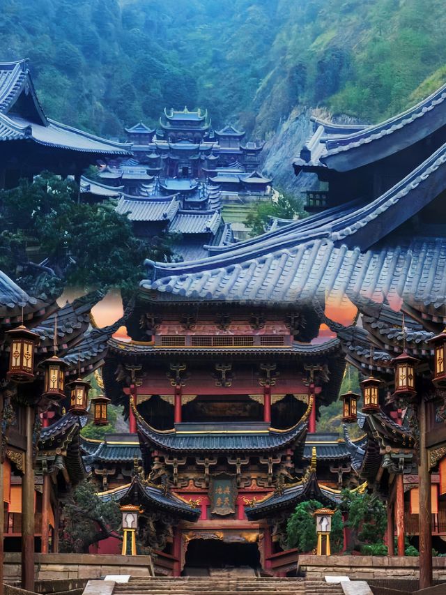 無心插足了電視劇裡的仙俠世界。